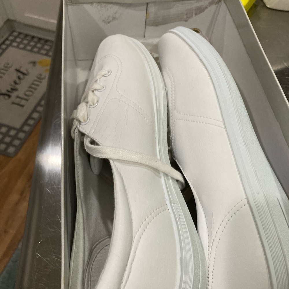 White cabin creek shoes